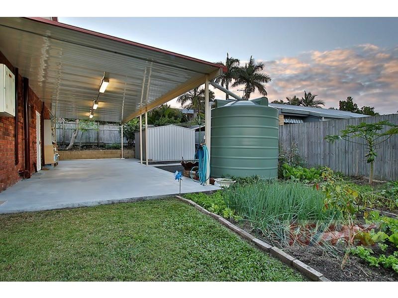 10 Gertrude McLeod Crescent, Middle Park QLD 4074