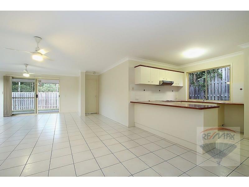 42 Homebush Crescent, Sinnamon Park QLD 4073