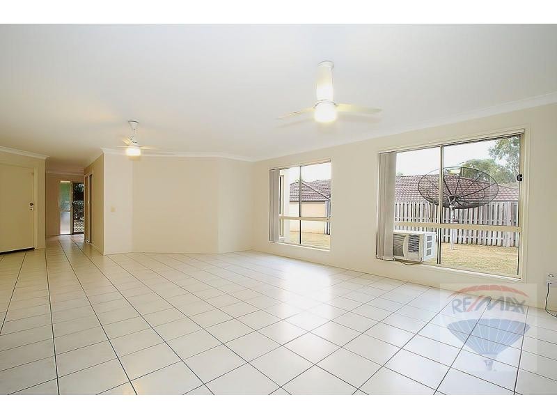 42 Homebush Crescent, Sinnamon Park QLD 4073