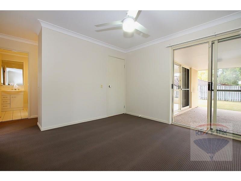 42 Homebush Crescent, Sinnamon Park QLD 4073