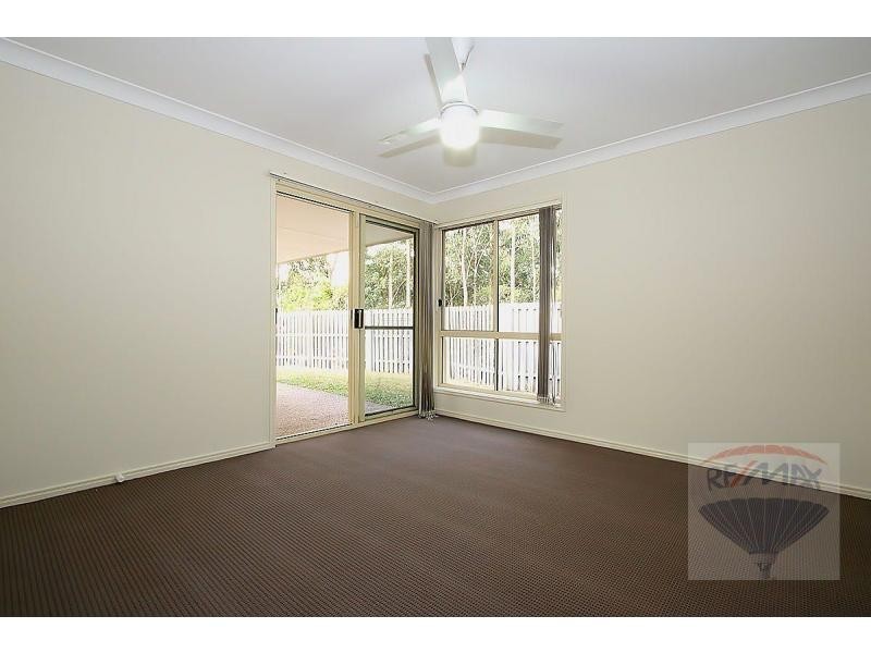42 Homebush Crescent, Sinnamon Park QLD 4073