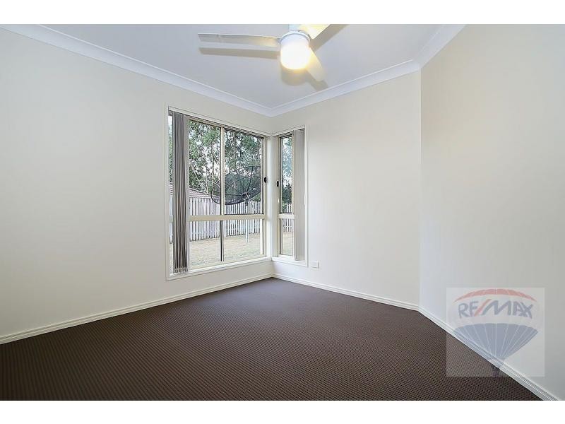 42 Homebush Crescent, Sinnamon Park QLD 4073