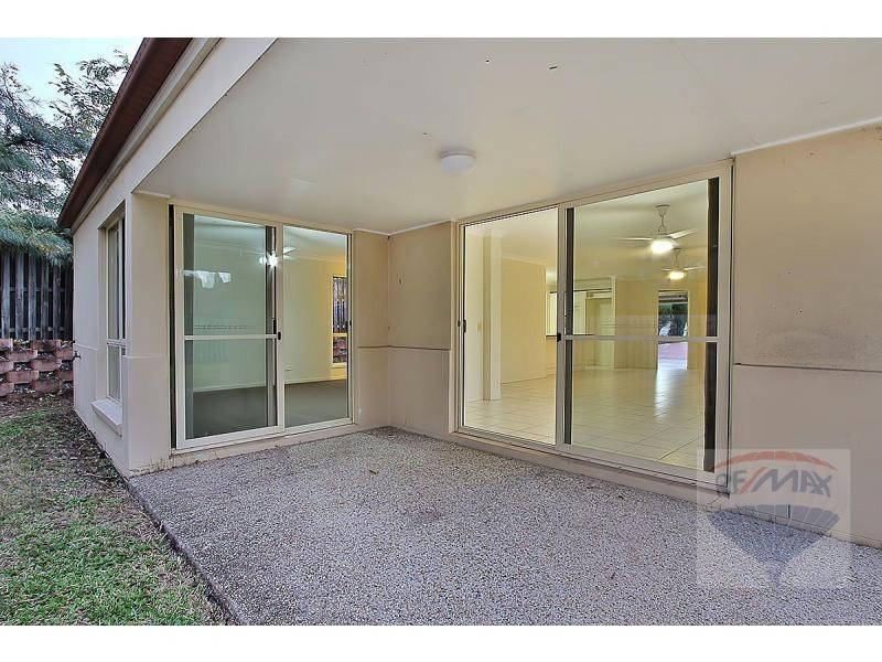42 Homebush Crescent, Sinnamon Park QLD 4073