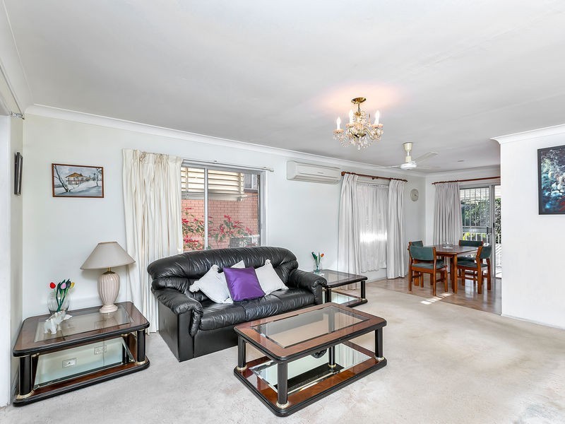 81 DANDENONG Road, Jamboree Heights QLD 4074