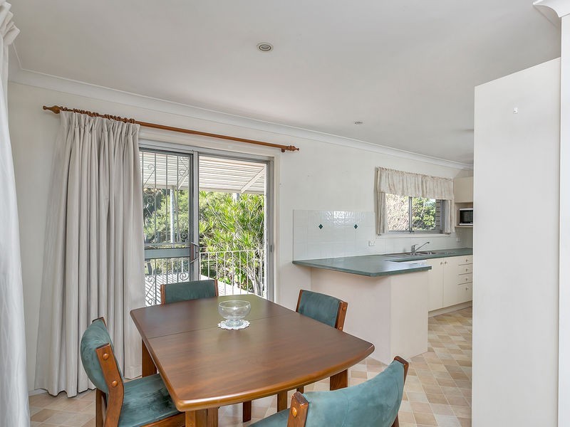 81 DANDENONG Road, Jamboree Heights QLD 4074