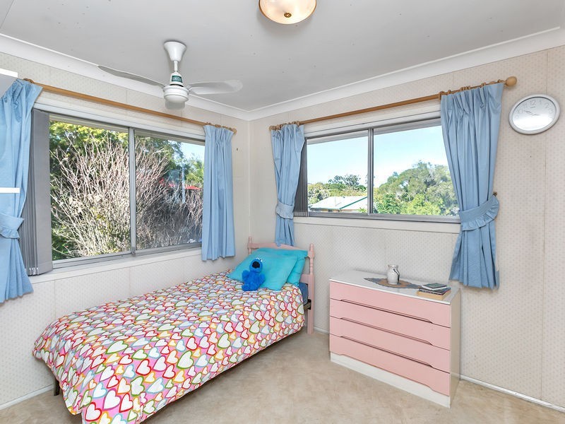 81 DANDENONG Road, Jamboree Heights QLD 4074