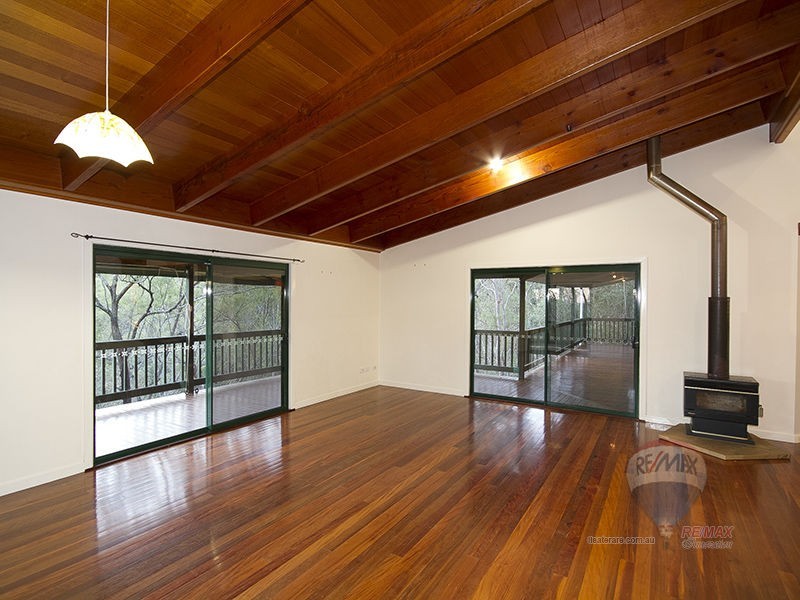 11 Quahlee Grove, Karana Downs QLD 4306