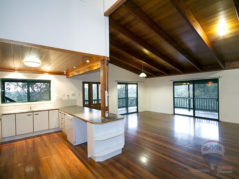 11 Quahlee Grove, Karana Downs QLD 4306