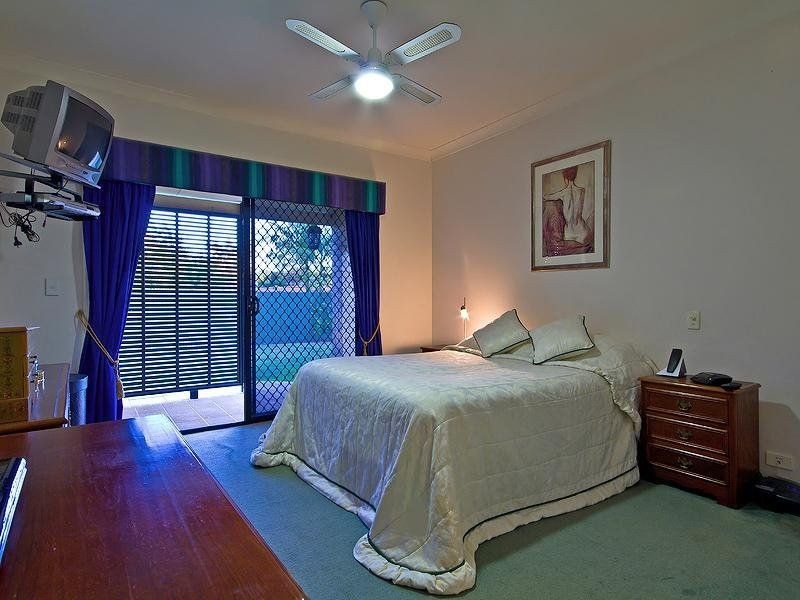 18 Bonney Place, Westlake QLD 4074