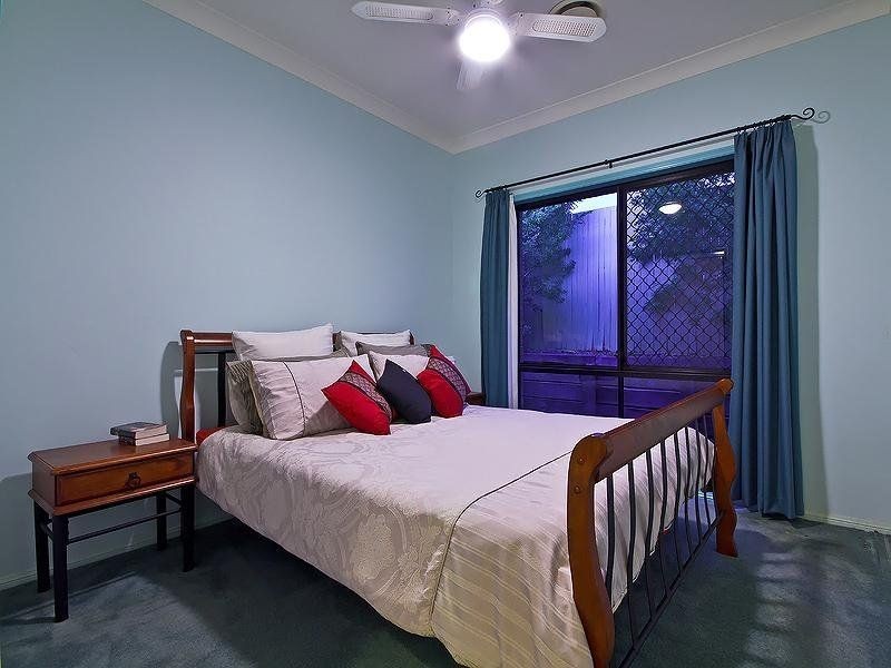 18 Bonney Place, Westlake QLD 4074