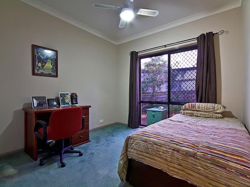 18 Bonney Place, Westlake QLD 4074