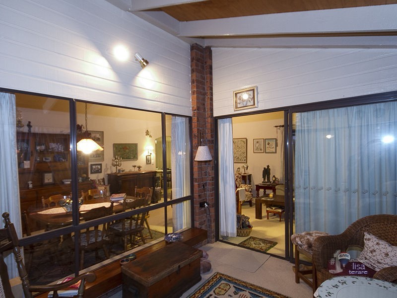 12 Harans Street, Jamboree Heights QLD 4074