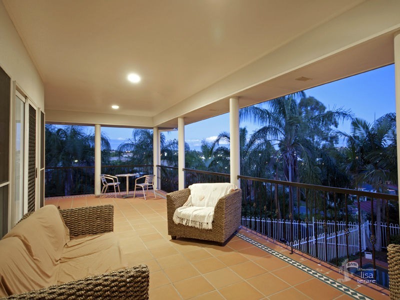 Mount Ommaney QLD 4074