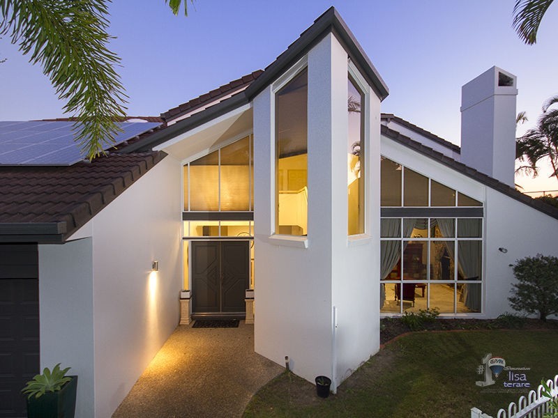 Mount Ommaney QLD 4074