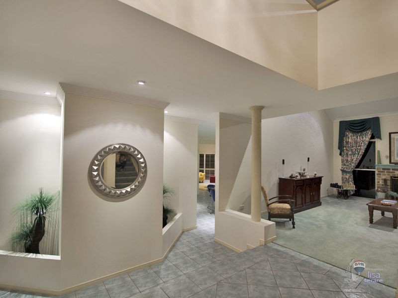 Mount Ommaney QLD 4074