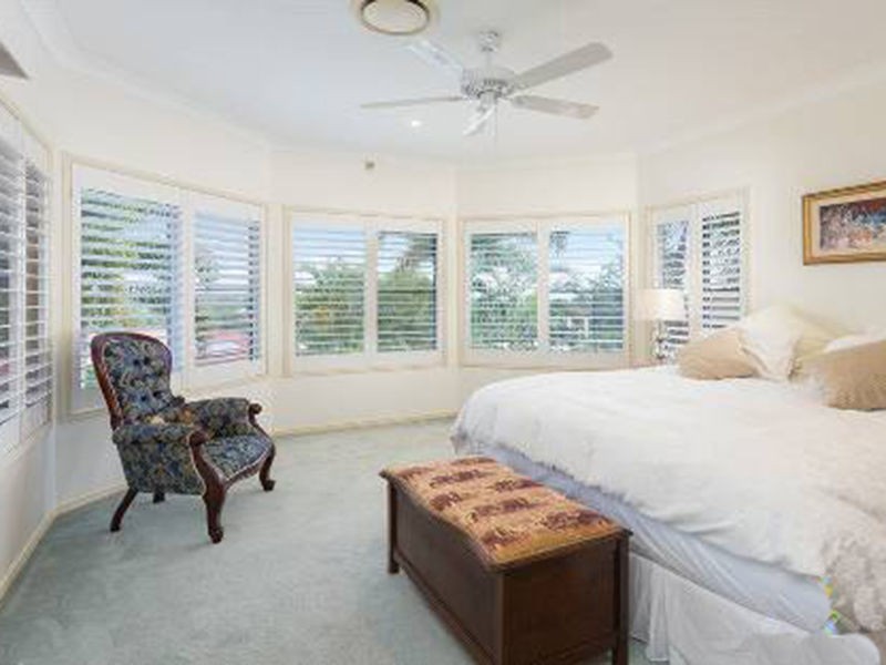 Mount Ommaney QLD 4074