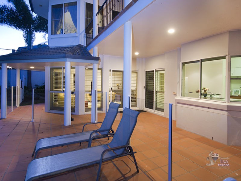 Mount Ommaney QLD 4074