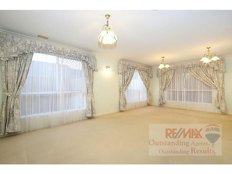 18 Dewsbury Street, Middle Park QLD 4074