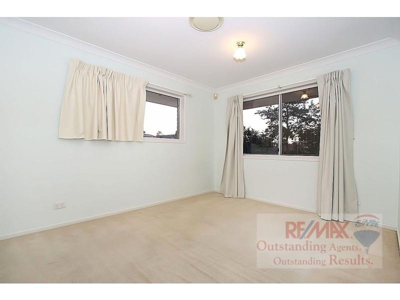 18 Dewsbury Street, Middle Park QLD 4074