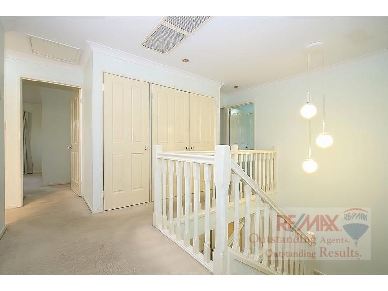 18 Dewsbury Street, Middle Park QLD 4074