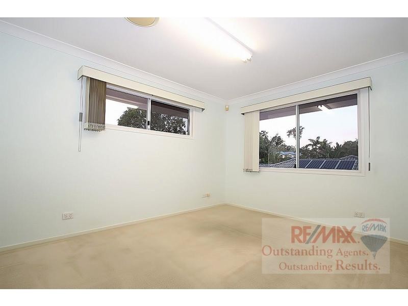 18 Dewsbury Street, Middle Park QLD 4074