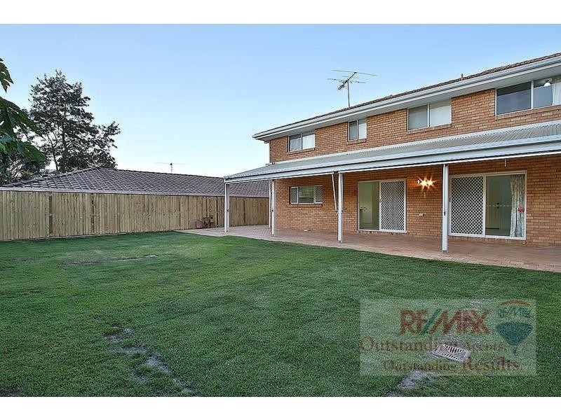 18 Dewsbury Street, Middle Park QLD 4074