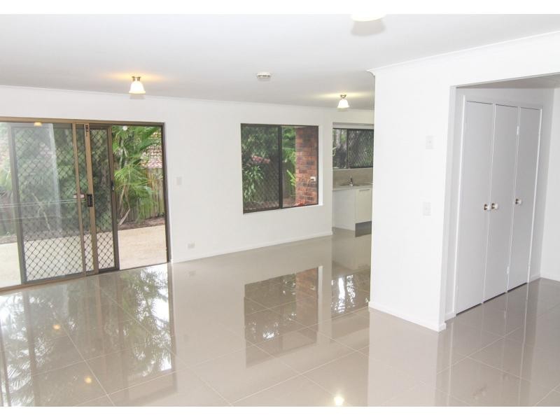 108 Hazelton Street, Riverhills QLD 4074