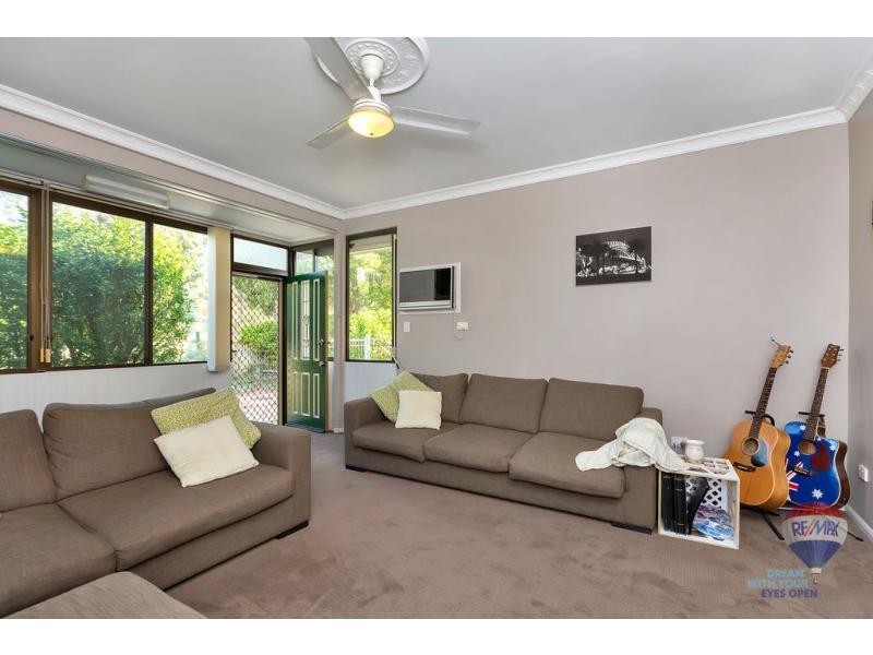 4 Cranes Road, North Ipswich QLD 4305