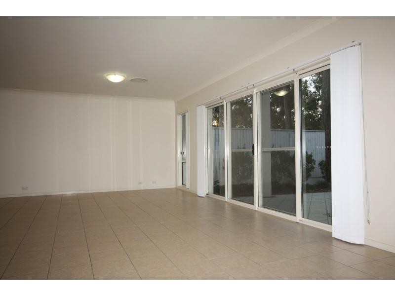 9 Fairway Court, Mount Ommaney QLD 4074