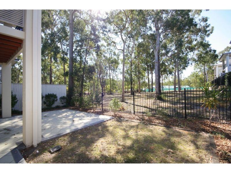 9 Fairway Court, Mount Ommaney QLD 4074