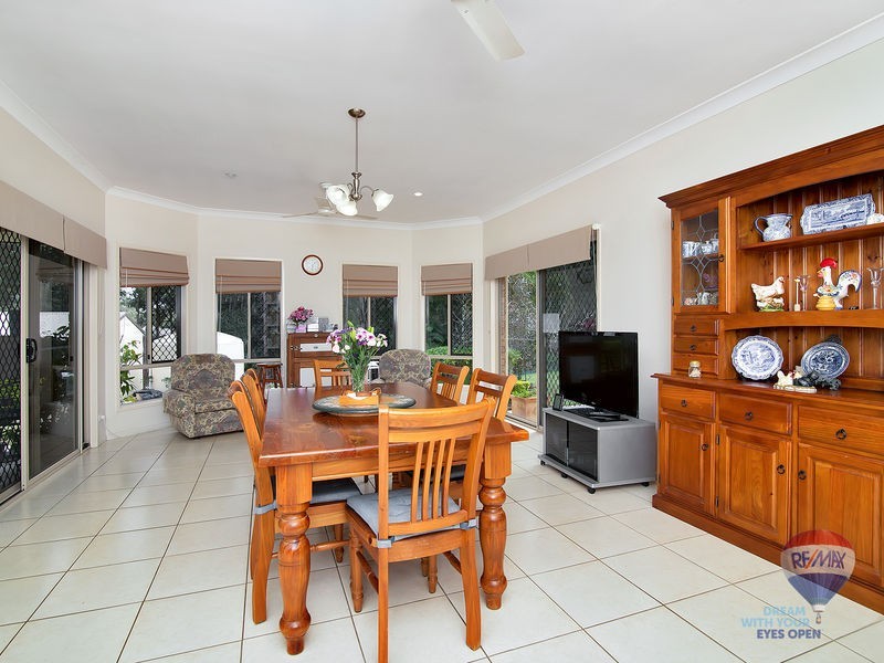 42 CABERNET Crescent, Pine Mountain QLD 4306