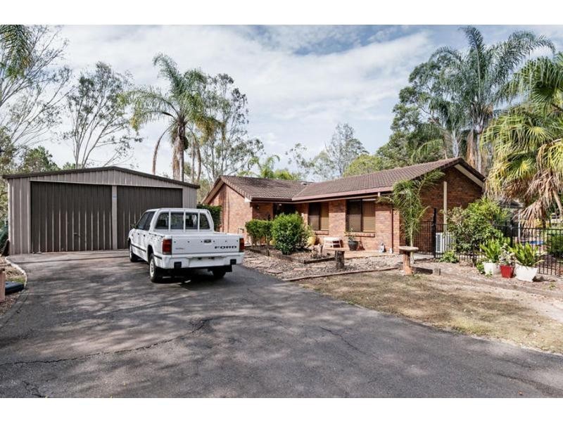 77 Leichhardt Crescent, Barellan Point QLD 4306