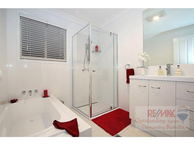 1/50 Endeavour Street, Mount Ommaney QLD 4074