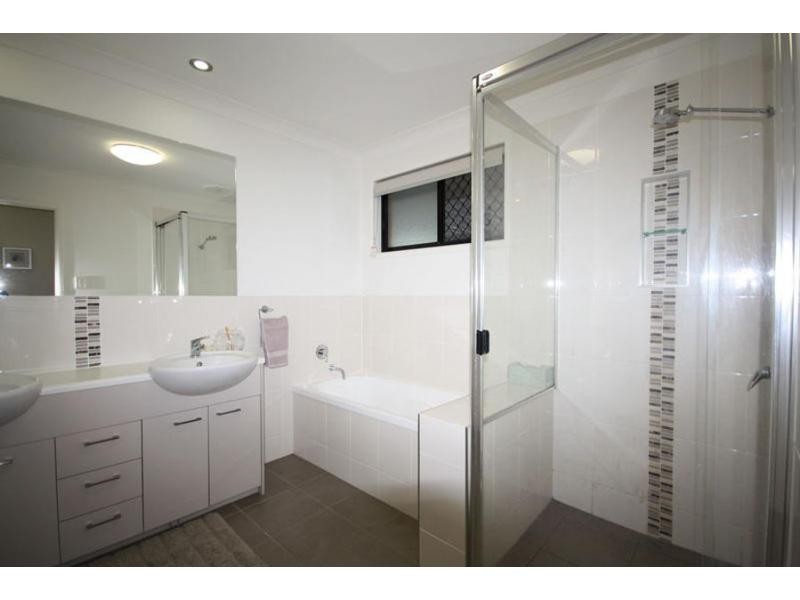 2 Tangara Street, Jindalee QLD 4074