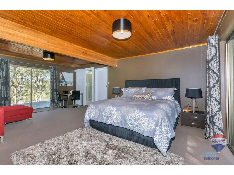 76 Leichhardt Crescent, Barellan Point QLD 4306