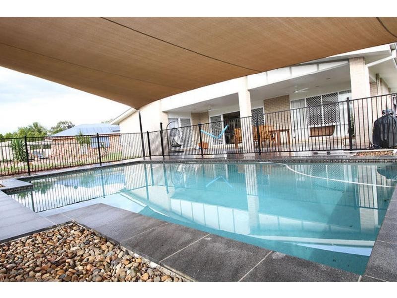 9 Forceful Crescent, Karalee QLD 4306