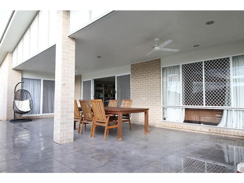 9 Forceful Crescent, Karalee QLD 4306