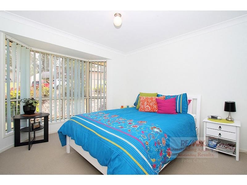 9 Emily Place, Sumner QLD 4074