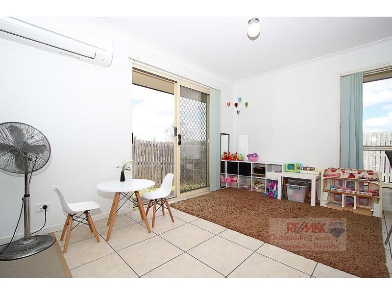 9 Emily Place, Sumner QLD 4074