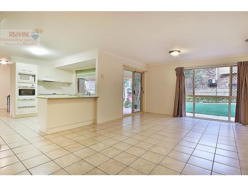 1 Bruan Close, Middle Park QLD 4074