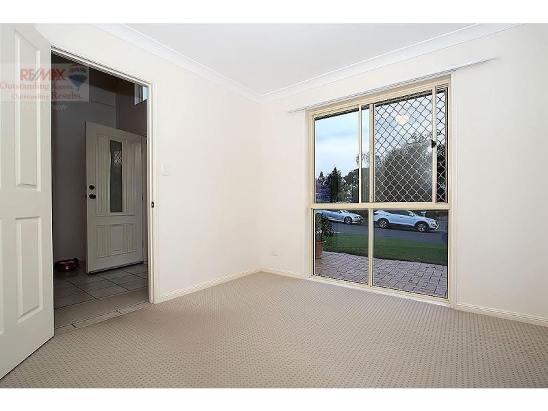 1 Bruan Close, Middle Park QLD 4074