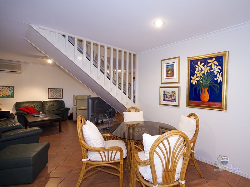 8/62 Dewsbury Street, Middle Park QLD 4074