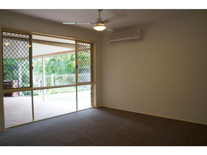 38 Leopard Tree Crescent, Sinnamon Park QLD 4073