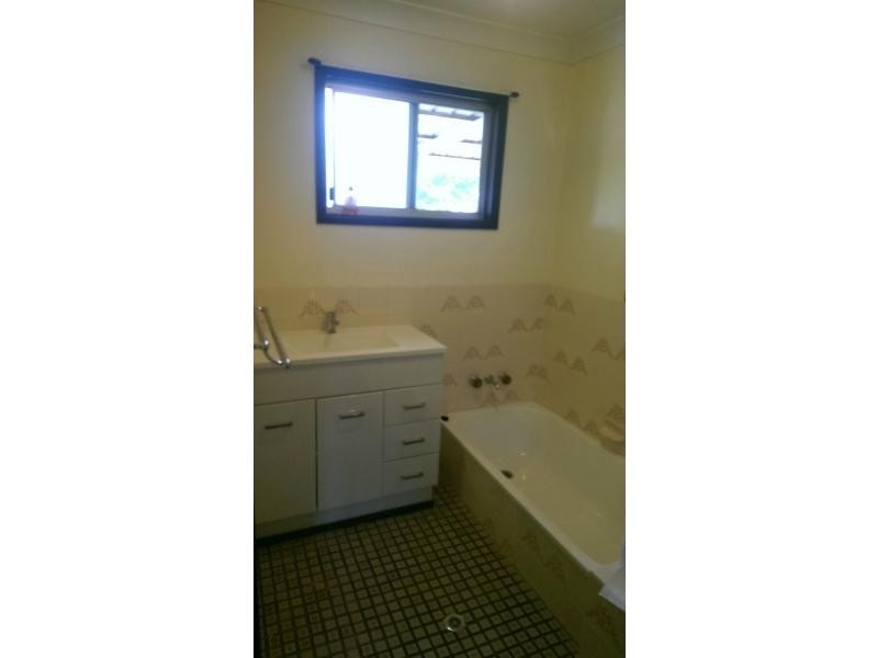 15 Pack Street, Jamboree Heights QLD 4074