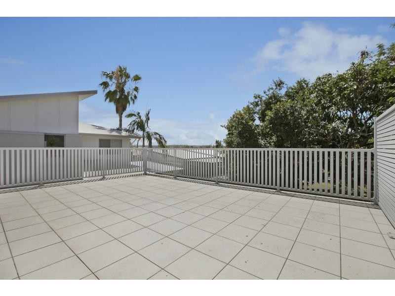 2/105 Alderley Avenue, Alderley QLD 4051