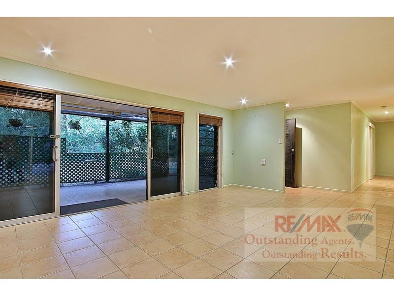 101 Weekes Road, Moggill QLD 4070