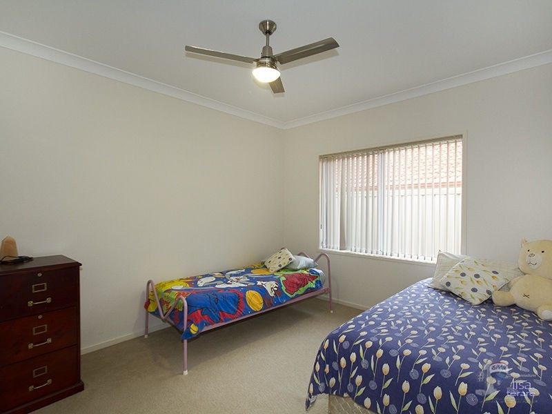 13 Rivervista Street, Riverhills QLD 4074