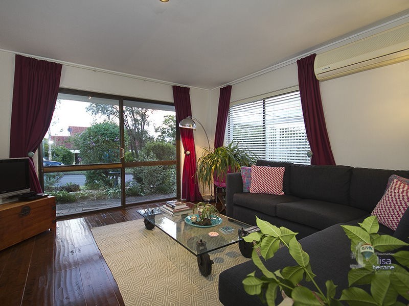 3 Halyard Street, Jamboree Heights QLD 4074