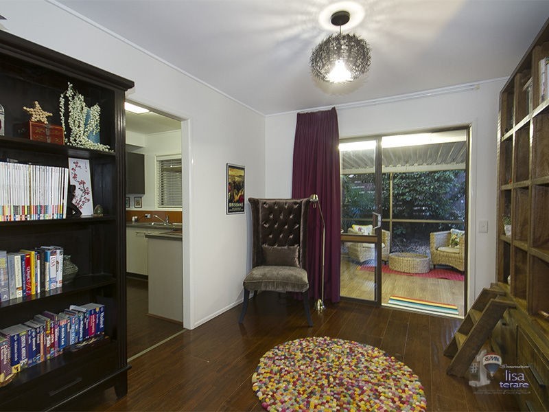 3 Halyard Street, Jamboree Heights QLD 4074