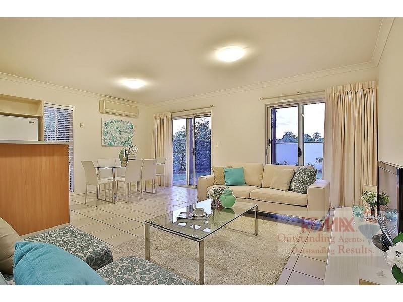 1/88 Greenway Circuit, Mount Ommaney QLD 4074